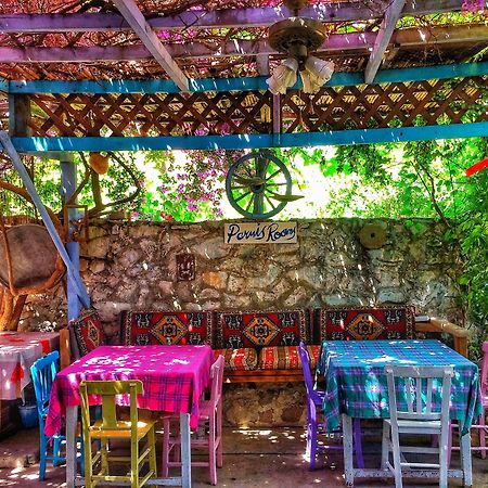 Parmis Rooms Cesme Exterior photo