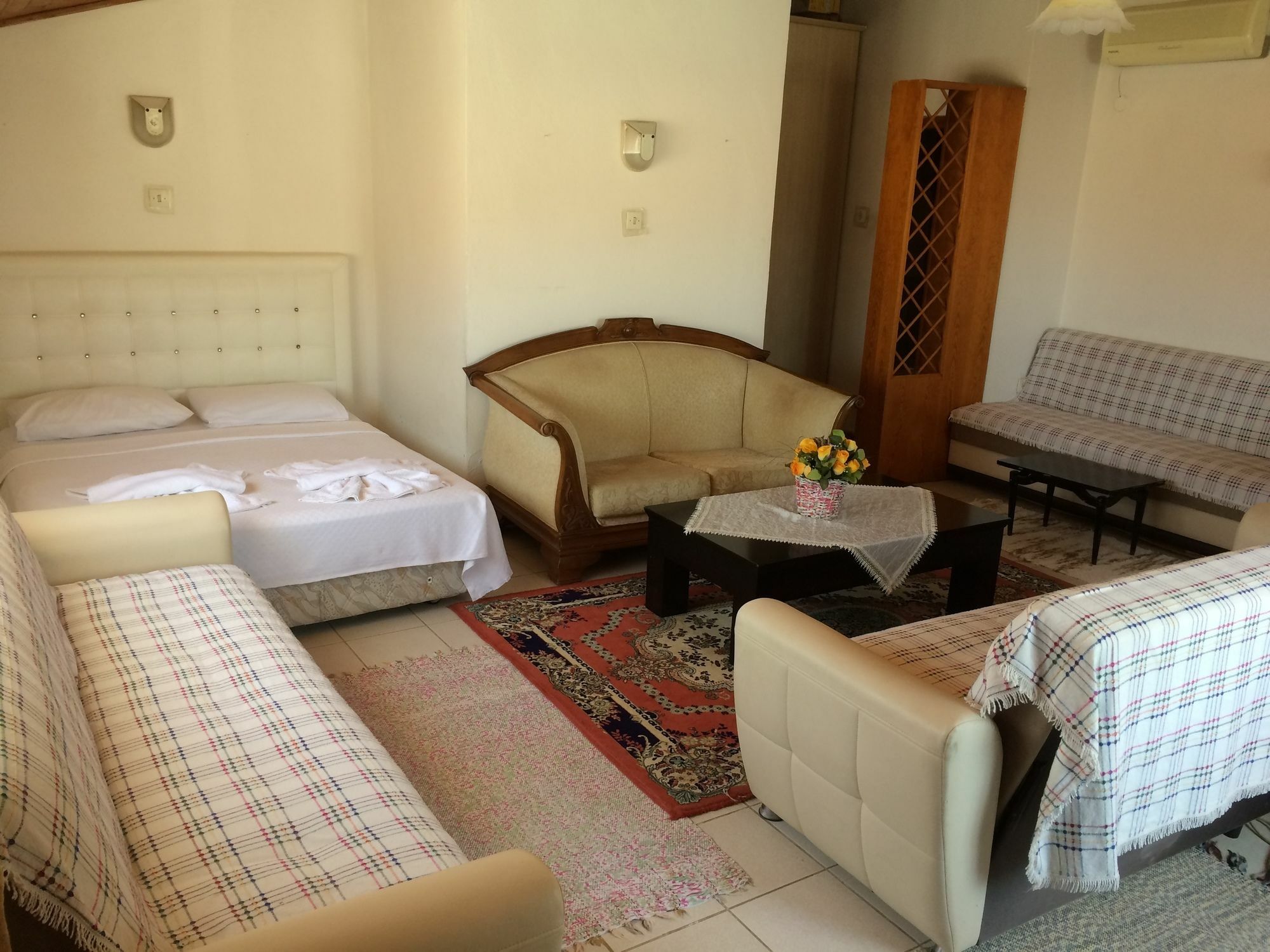 Parmis Rooms Cesme Exterior photo
